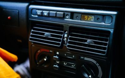 Jak serwisować klimatyzację w samochodzie?